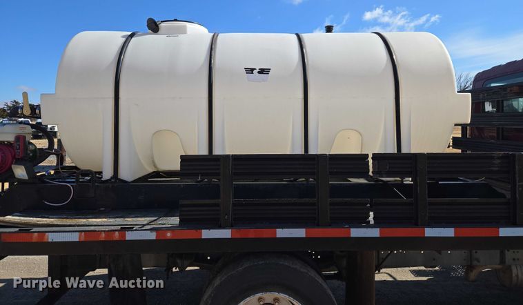 image for item ET1251 2003 International MA015 flatbed truck