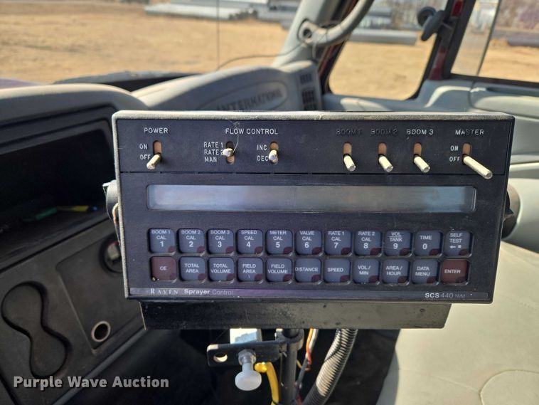 image for item ET1251 2003 International MA015 flatbed truck