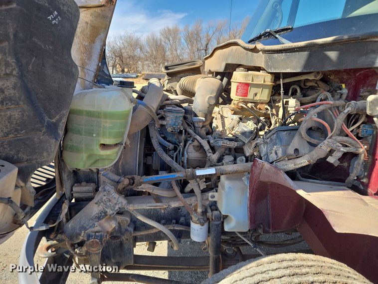 image for item ET1251 2003 International MA015 flatbed truck