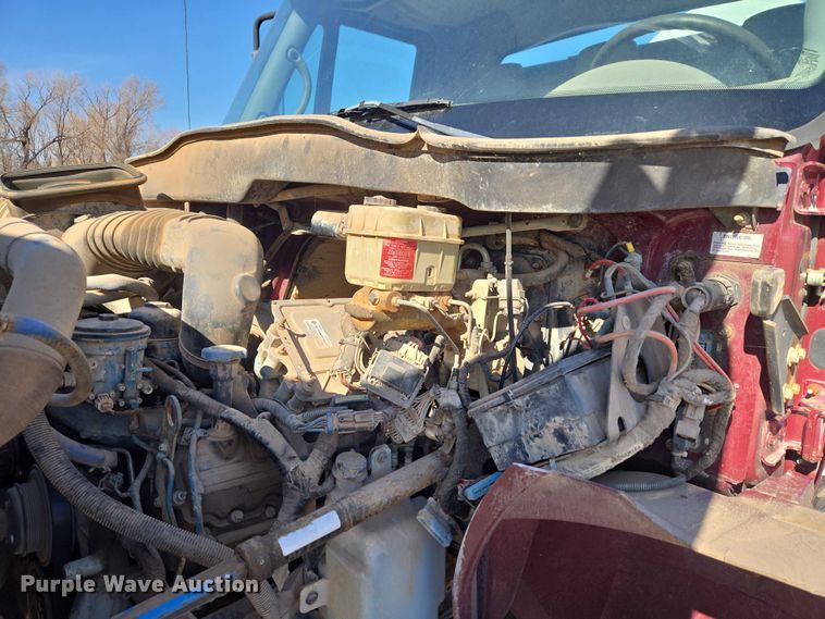 image for item ET1251 2003 International MA015 flatbed truck