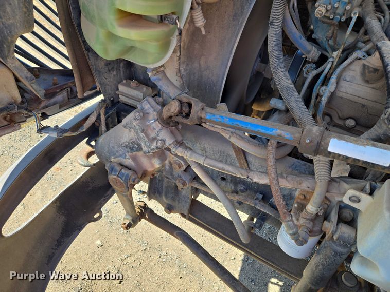 image for item ET1251 2003 International MA015 flatbed truck