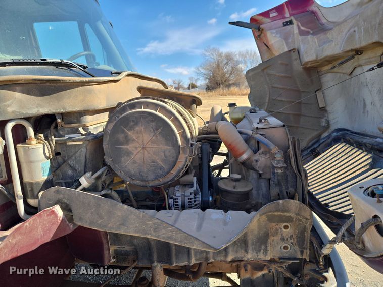 image for item ET1251 2003 International MA015 flatbed truck