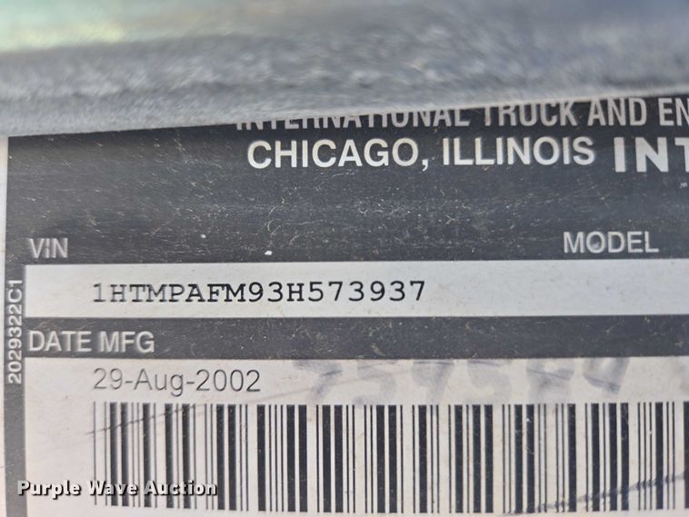 image for item ET1251 2003 International MA015 flatbed truck