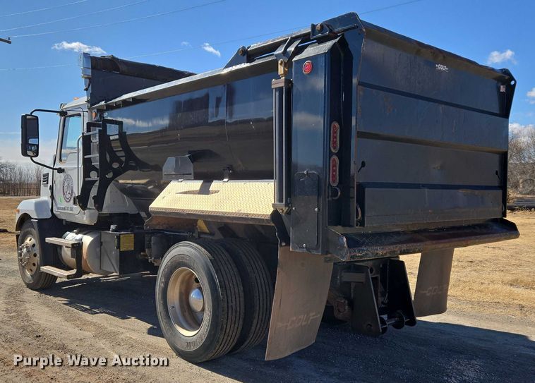 image for item ET1252 2022 Mack MD dump truck