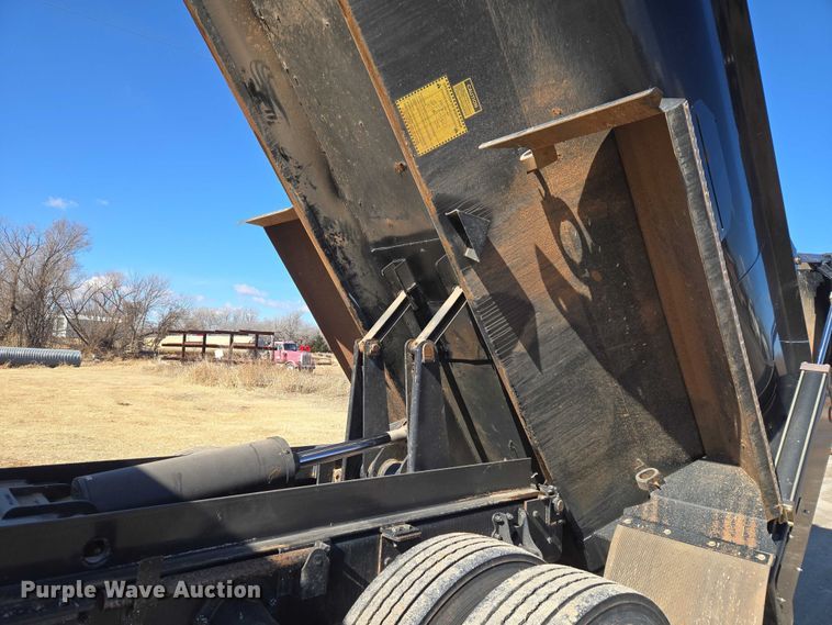 image for item ET1252 2022 Mack MD dump truck