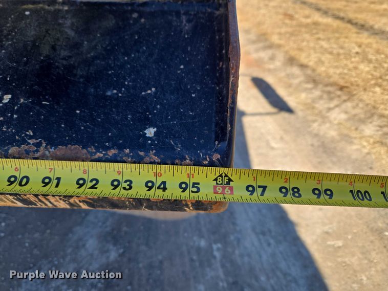 image for item ET1252 2022 Mack MD dump truck