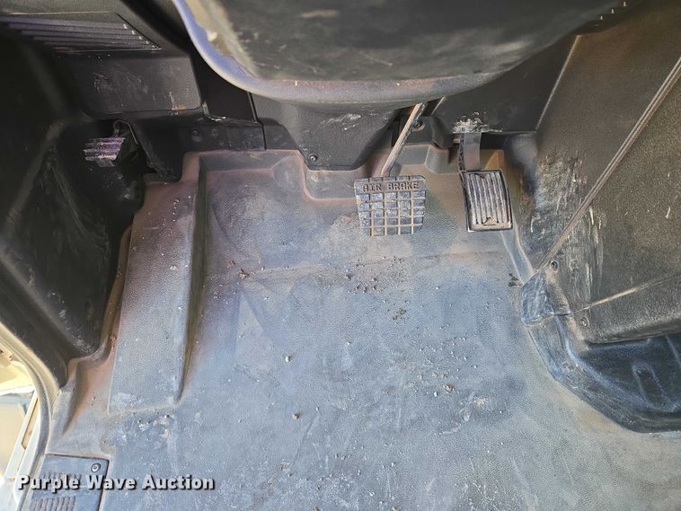 image for item ET1252 2022 Mack MD dump truck