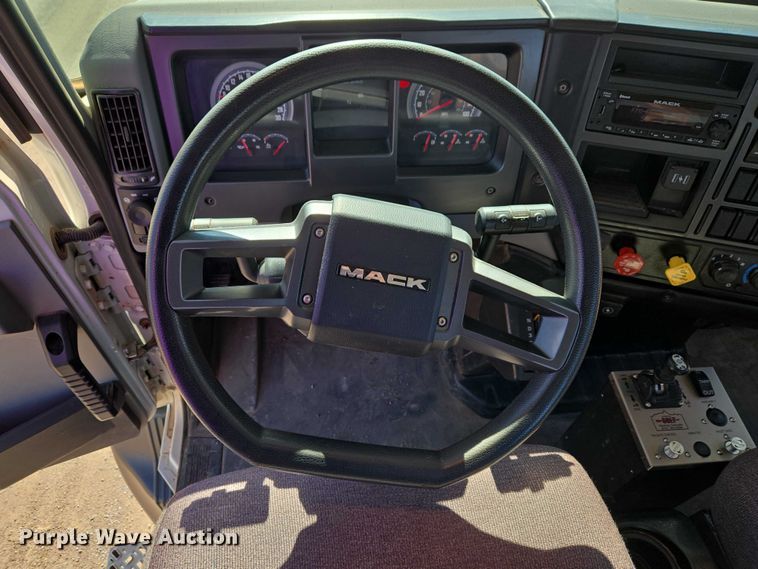 image for item ET1252 2022 Mack MD dump truck