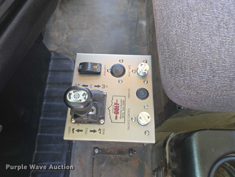 image for item ET1252 2022 Mack MD dump truck