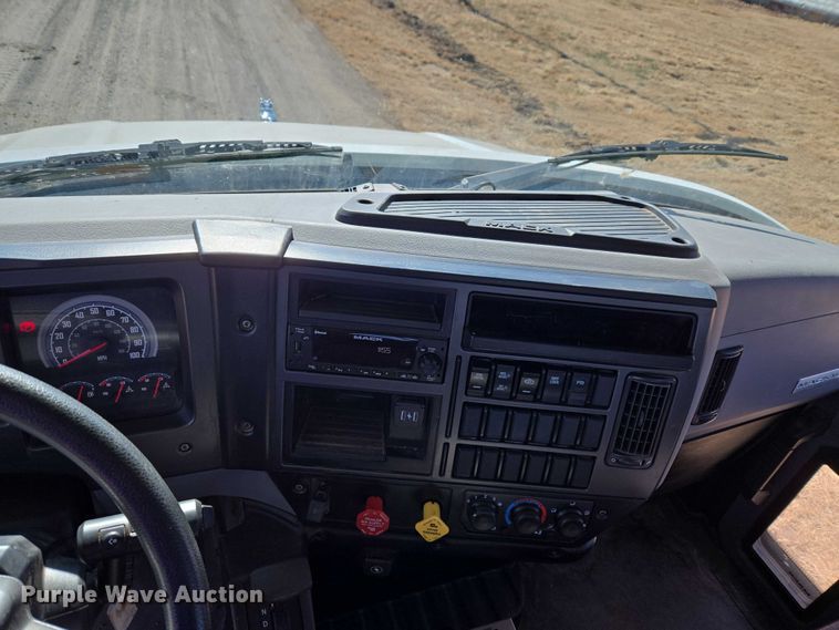 image for item ET1252 2022 Mack MD dump truck