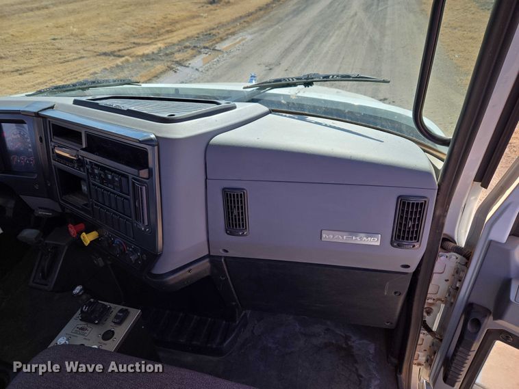 image for item ET1252 2022 Mack MD dump truck