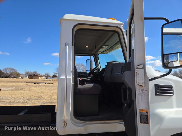 image for item ET1252 2022 Mack MD dump truck