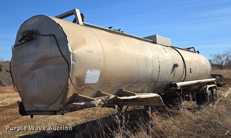 image for item ET1258 1966 Butler MFG. CO. Company tank trailer