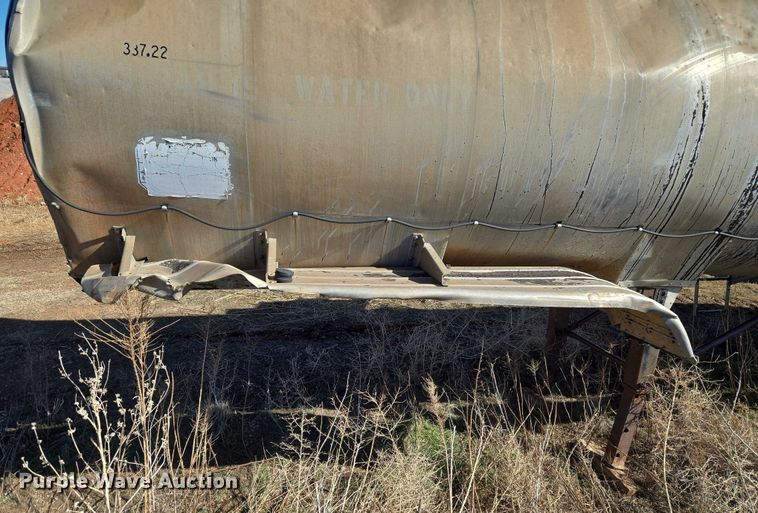 image for item ET1258 1966 Butler MFG. CO. Company tank trailer