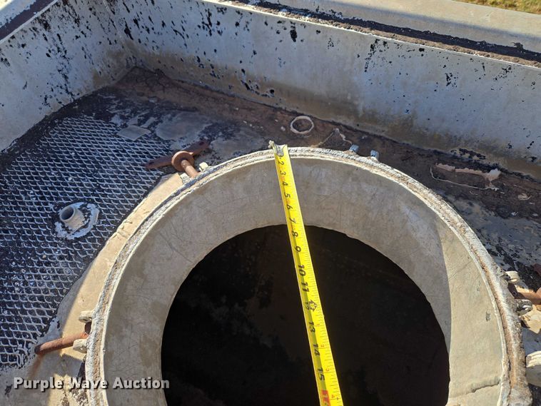 image for item ET1258 1966 Butler MFG. CO. Company tank trailer