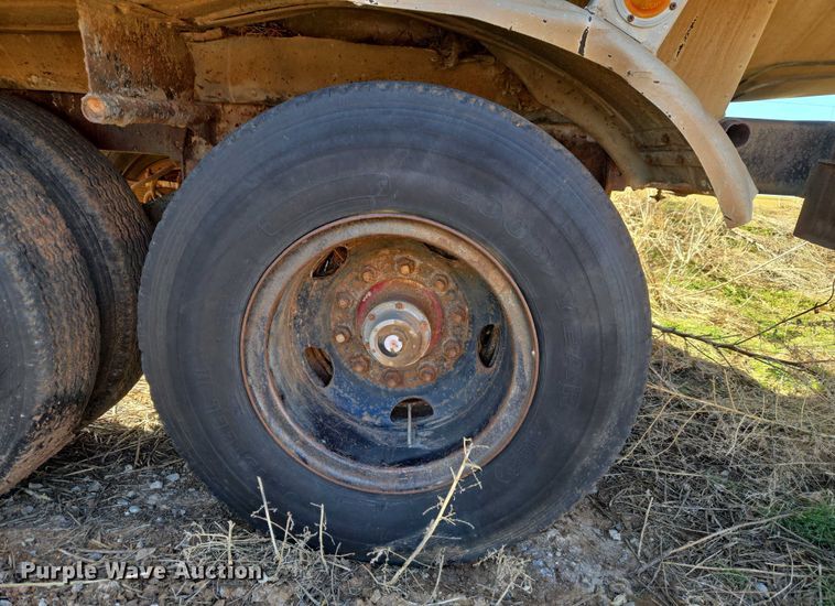 image for item ET1258 1966 Butler MFG. CO. Company tank trailer