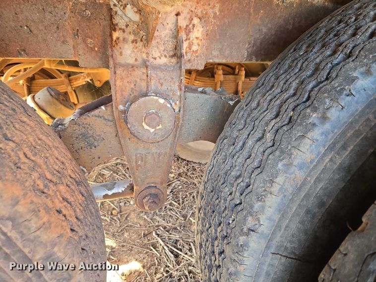 image for item ET1258 1966 Butler MFG. CO. Company tank trailer