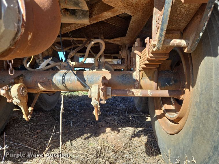 image for item ET1258 1966 Butler MFG. CO. Company tank trailer