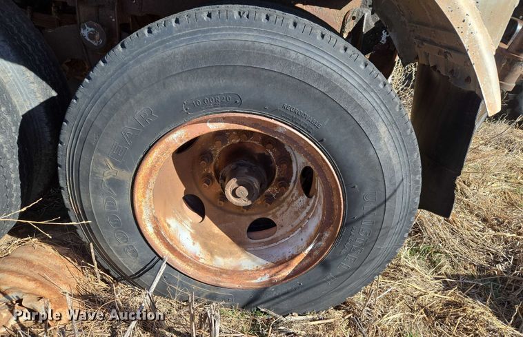 image for item ET1258 1966 Butler MFG. CO. Company tank trailer