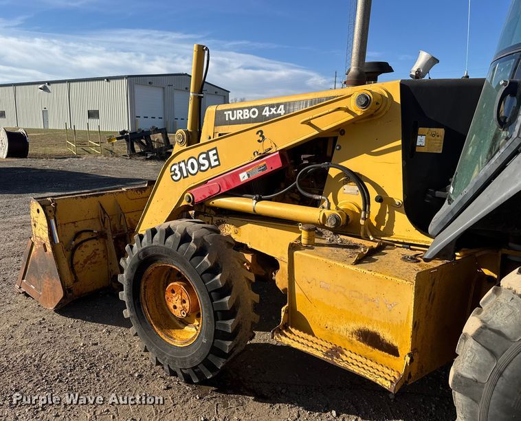 image for item ET4088 1998 John Deere 310SE backhoe