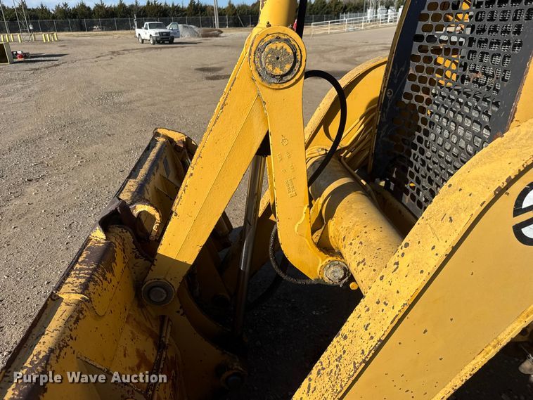 image for item ET4088 1998 John Deere 310SE backhoe