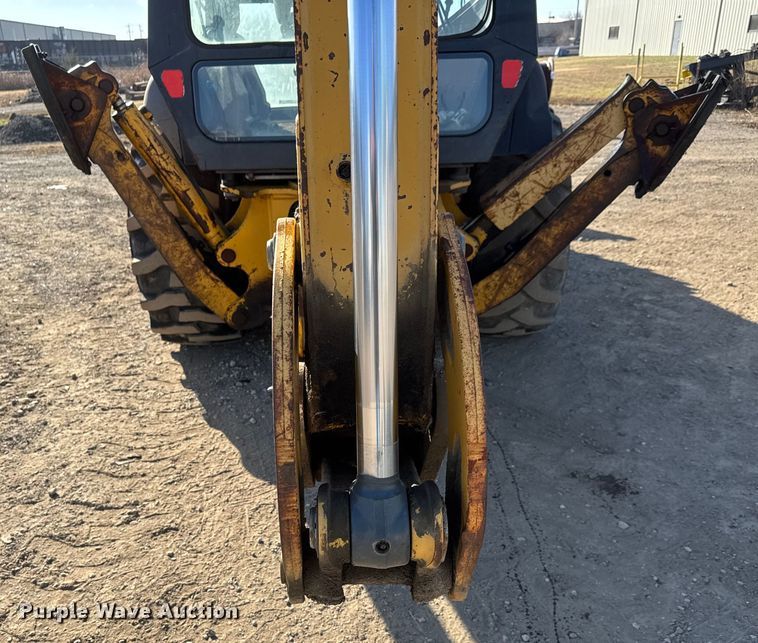 image for item ET4088 1998 John Deere 310SE backhoe