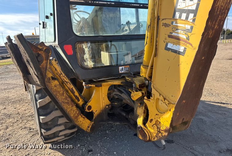 image for item ET4088 1998 John Deere 310SE backhoe