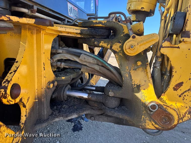 image for item ET4088 1998 John Deere 310SE backhoe