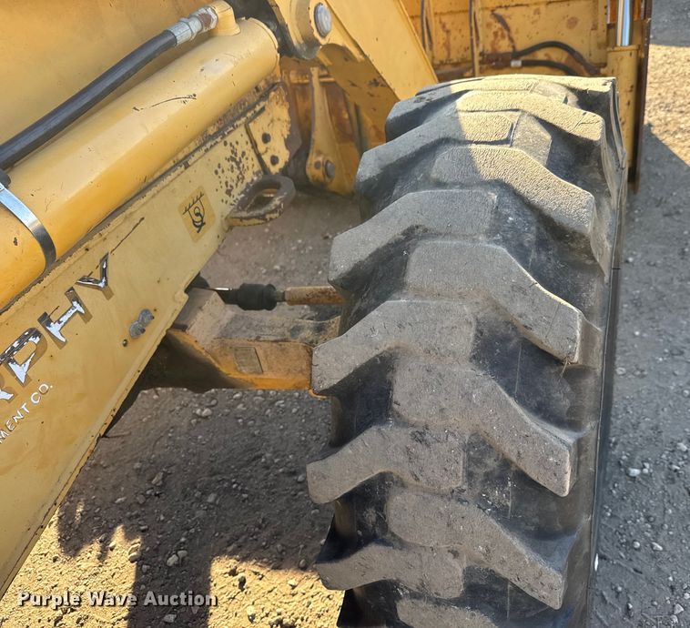 image for item ET4088 1998 John Deere 310SE backhoe