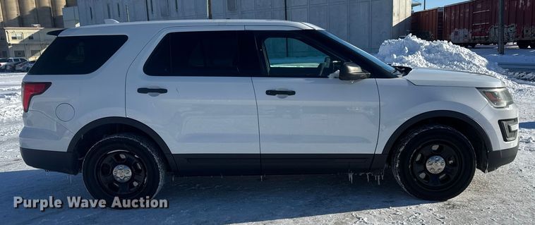 image for item ET4418 2017 Ford Explorer Police Interceptor SUV