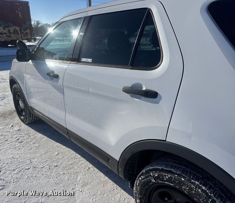 image for item ET4418 2017 Ford Explorer Police Interceptor SUV