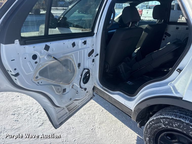 image for item ET4418 2017 Ford Explorer Police Interceptor SUV