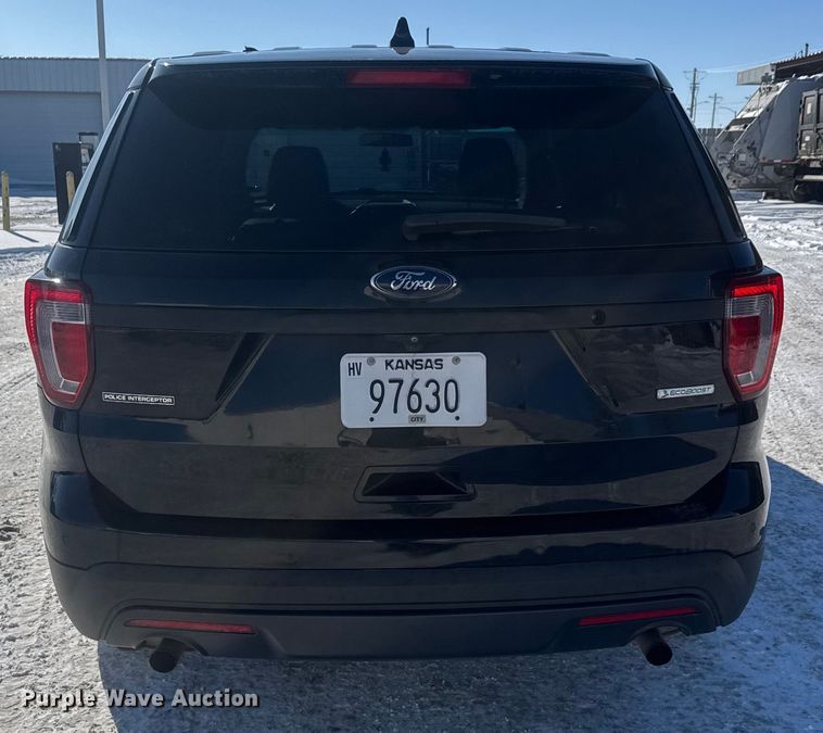 image for item ET4420 2017 Ford Explorer Police Interceptor SUV