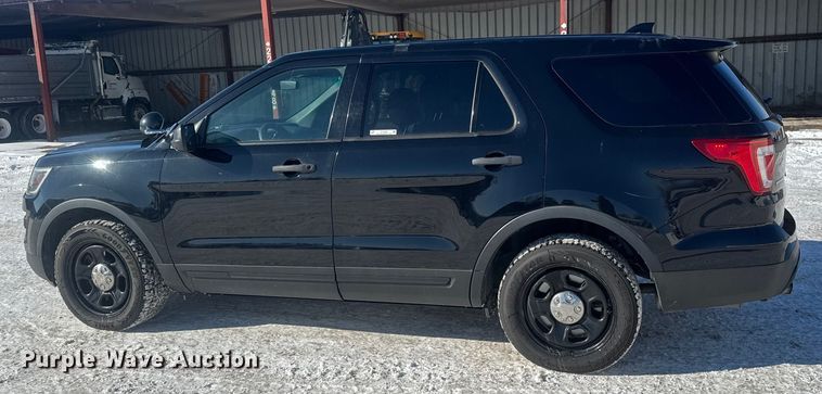 image for item ET4420 2017 Ford Explorer Police Interceptor SUV