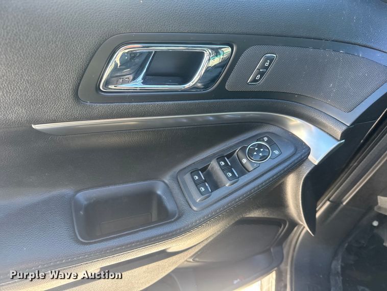 image for item ET4420 2017 Ford Explorer Police Interceptor SUV