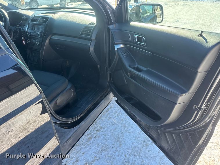 image for item ET4420 2017 Ford Explorer Police Interceptor SUV