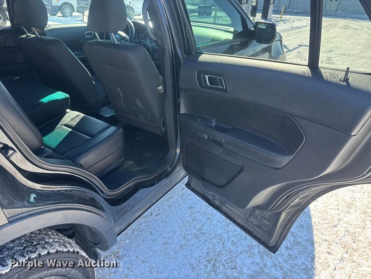 image for item ET4420 2017 Ford Explorer Police Interceptor SUV