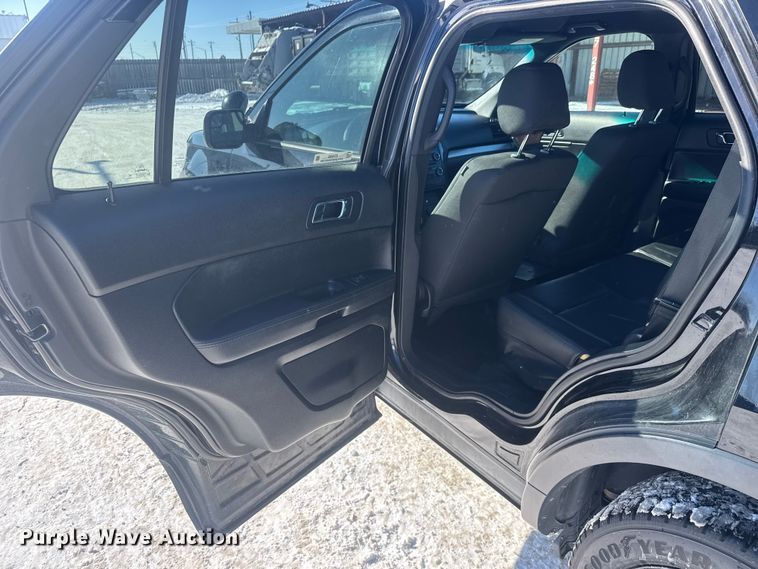 image for item ET4420 2017 Ford Explorer Police Interceptor SUV