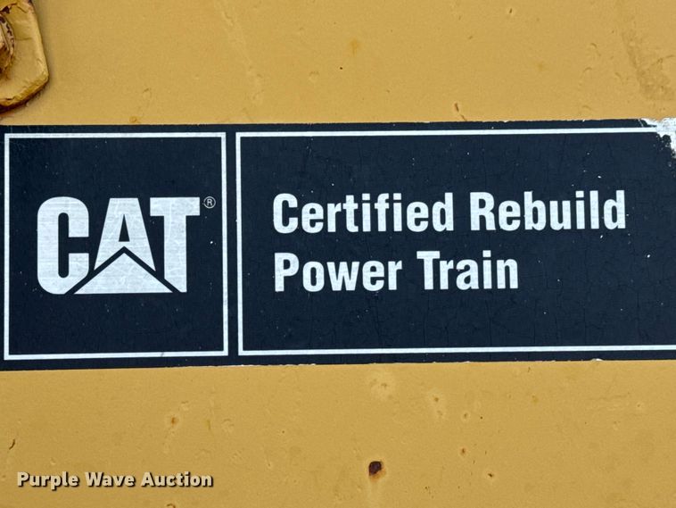 image for item ET4430 1995 Caterpillar D7H LGP dozer