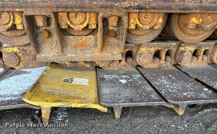 image for item ET4430 1995 Caterpillar D7H LGP dozer