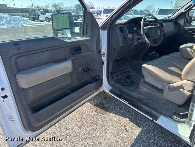 image for item ET4431 2009 Ford F150 XL Ext. Cab pickup truck