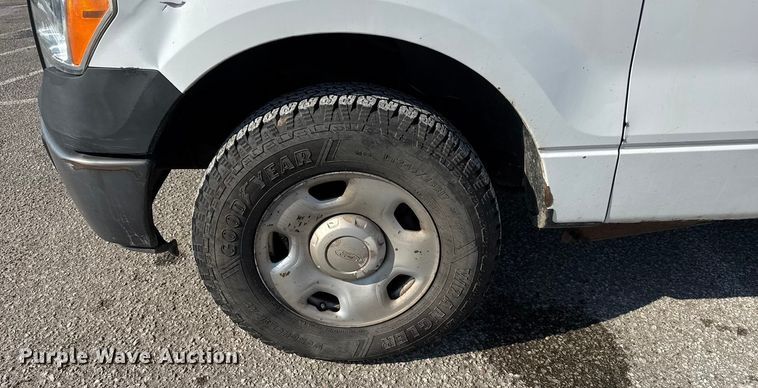 image for item ET4431 2009 Ford F150 XL Ext. Cab pickup truck