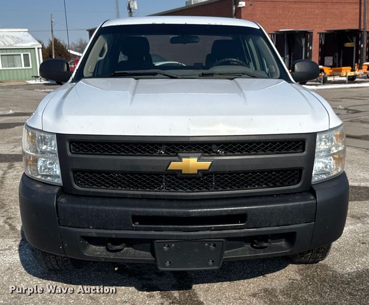 image for item ET4432 2012 Chevrolet Silverado 1500 Ext. Cab pickup truck
