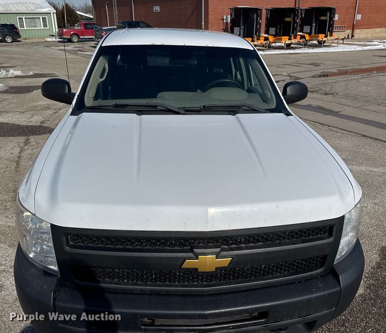 image for item ET4432 2012 Chevrolet Silverado 1500 Ext. Cab pickup truck