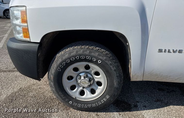 image for item ET4432 2012 Chevrolet Silverado 1500 Ext. Cab pickup truck