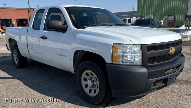 image for item ET4434 2012 Chevrolet Silverado 1500 Ext. Cab pickup truck