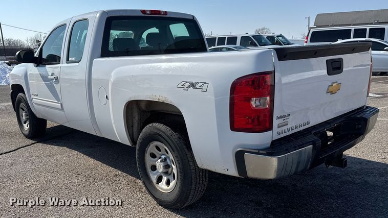 image for item ET4434 2012 Chevrolet Silverado 1500 Ext. Cab pickup truck