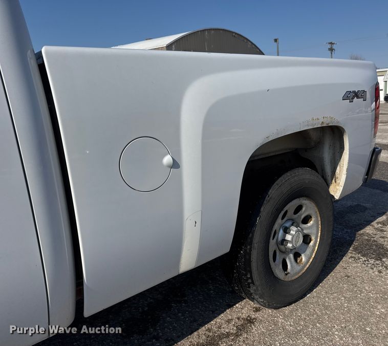 image for item ET4434 2012 Chevrolet Silverado 1500 Ext. Cab pickup truck