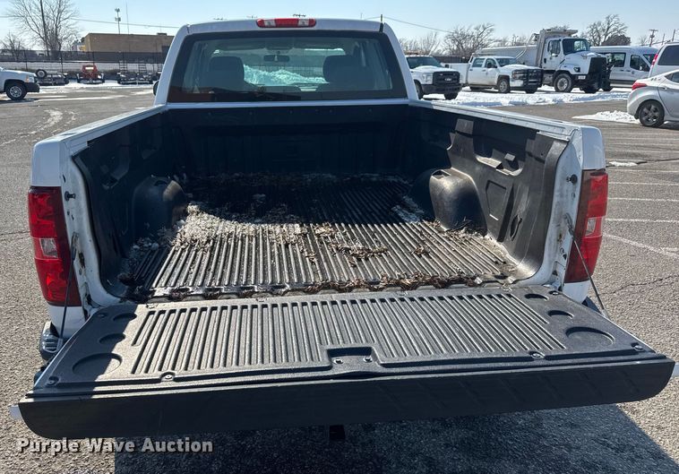 image for item ET4434 2012 Chevrolet Silverado 1500 Ext. Cab pickup truck