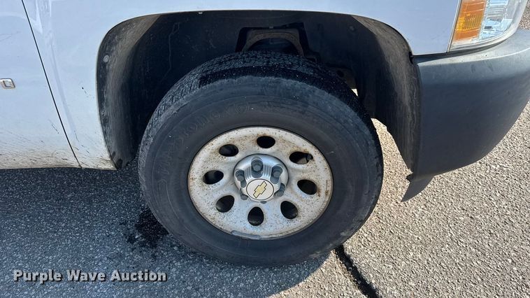 image for item ET4434 2012 Chevrolet Silverado 1500 Ext. Cab pickup truck